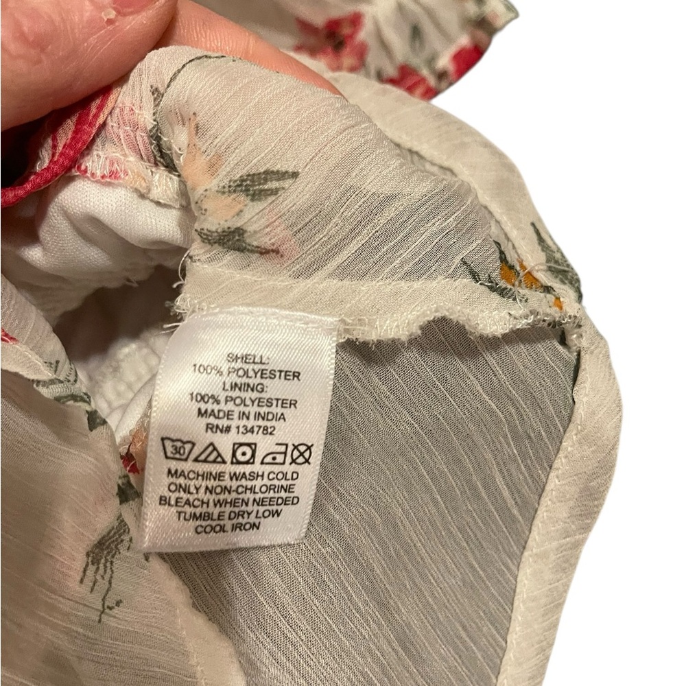 Indulge Floral Off-Shoulder Blouse NWOT - Picture 3 of 3